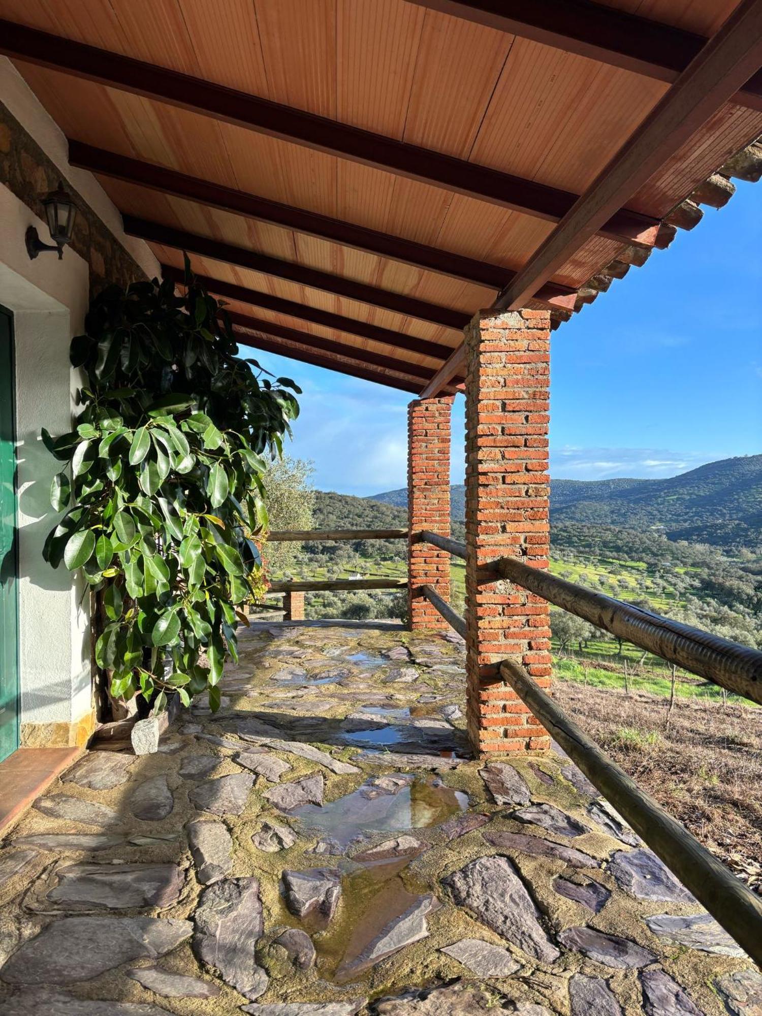 Casas Rurales Los Llanos Fuentes De Leon Exterior photo